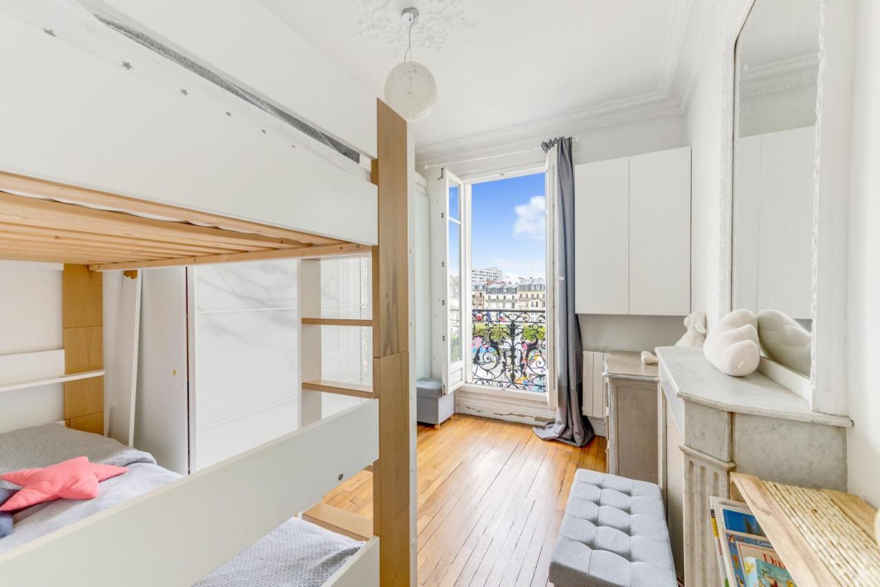 Place De La Mairie Apartment Levallois-Perret Bagian luar foto